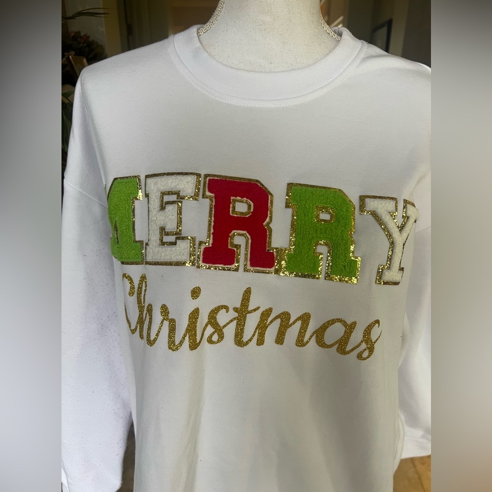 Christmas sweatshirt size large brand, new never worn NWOT super SOFT - Picture 7 of 11